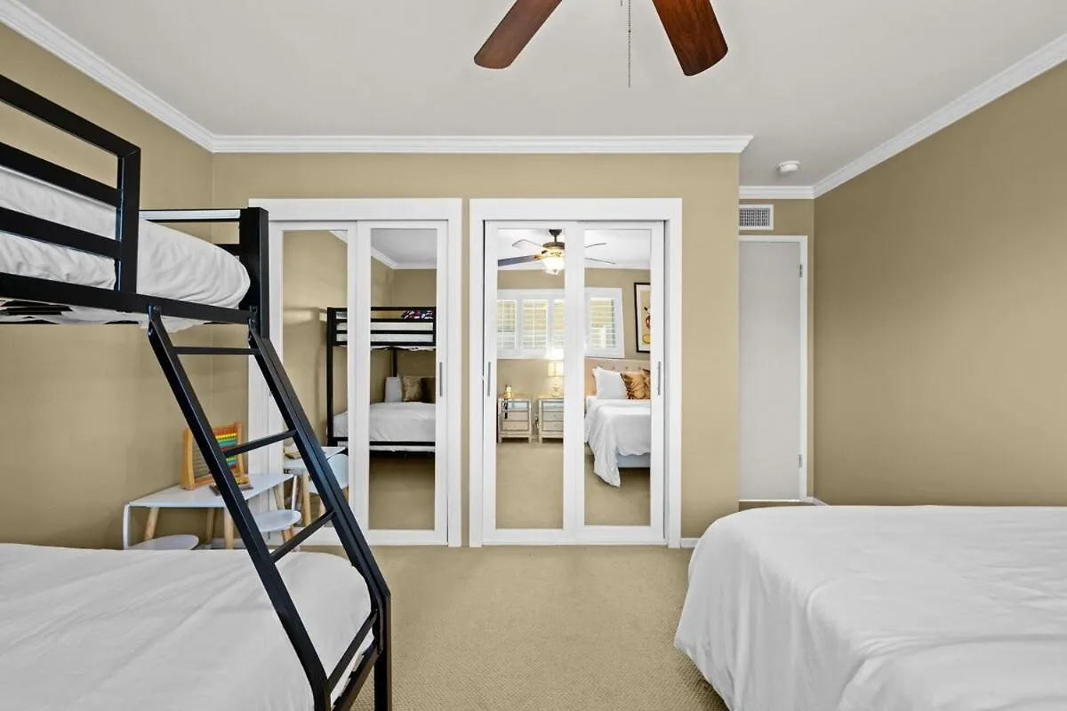The 3Br-2Ba Extended Stay Oasis In Anaheim